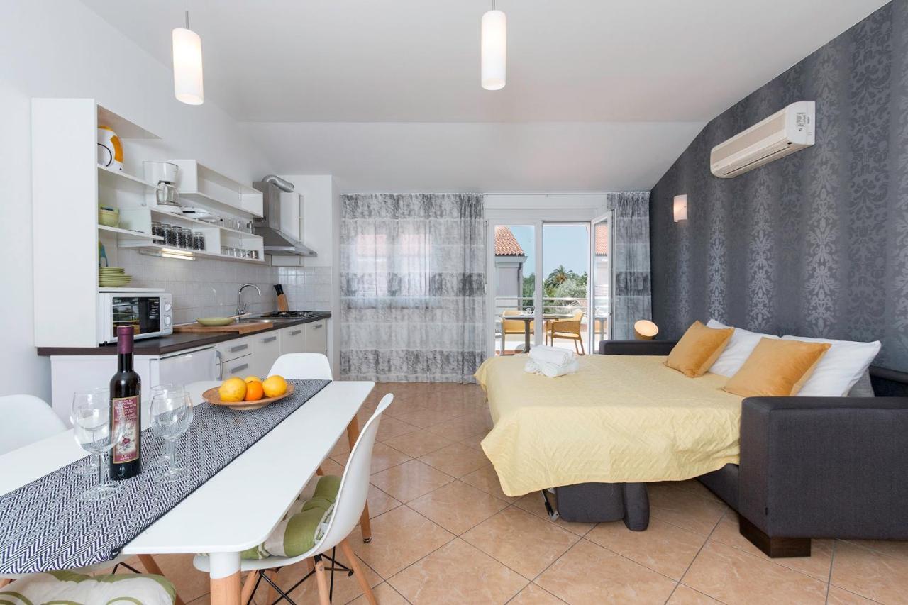 מדולין Seafront Apartment Gaby מראה חיצוני תמונה