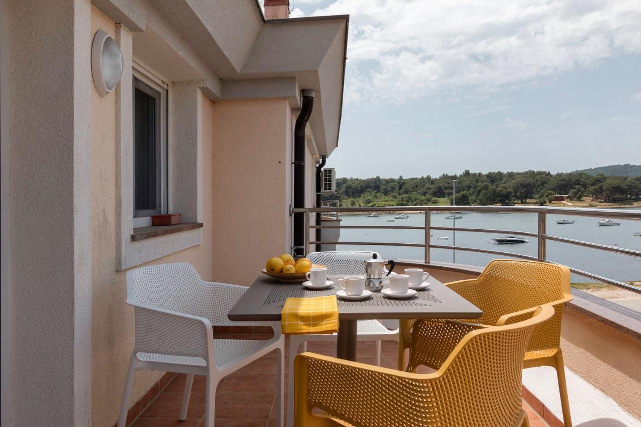 מדולין Seafront Apartment Gaby מראה חיצוני תמונה