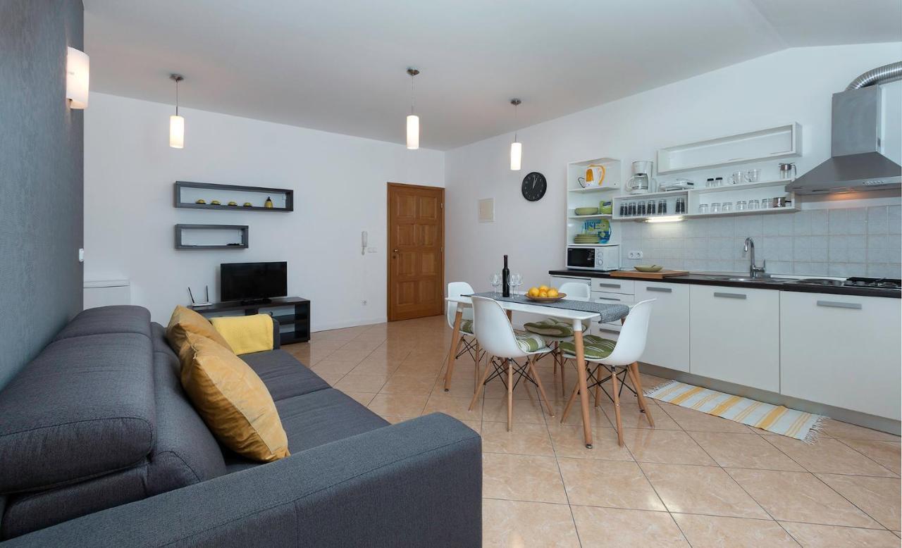 מדולין Seafront Apartment Gaby מראה חיצוני תמונה