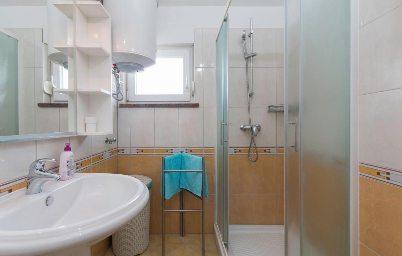 מדולין Seafront Apartment Gaby מראה חיצוני תמונה